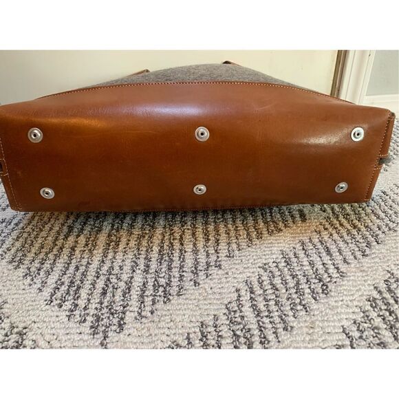 CARGA Felt T1 Tote Bag Gray Brown Leather Trim‎ Snap Closure Casual - Picture 5 of 16